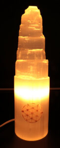 Lampe Sélénite Montagne Gravée 30cm - Fleur de Vie